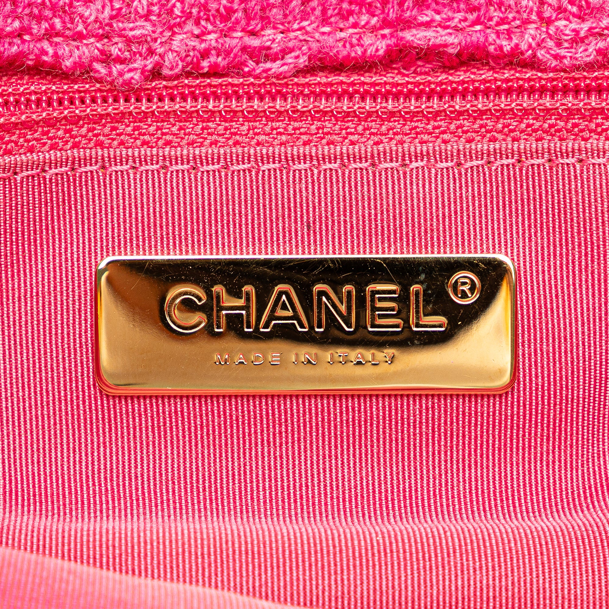 Chanel | Pre-Owned Wool Tweed Giant Logo Flap | Pink/Hot Pink