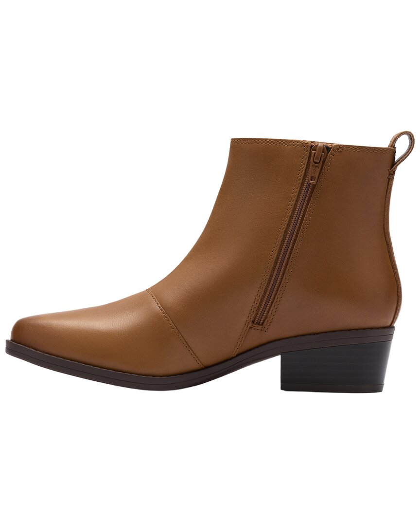 Clarks | Womens | Collection Danyelle Skip Leather Boot | Brown