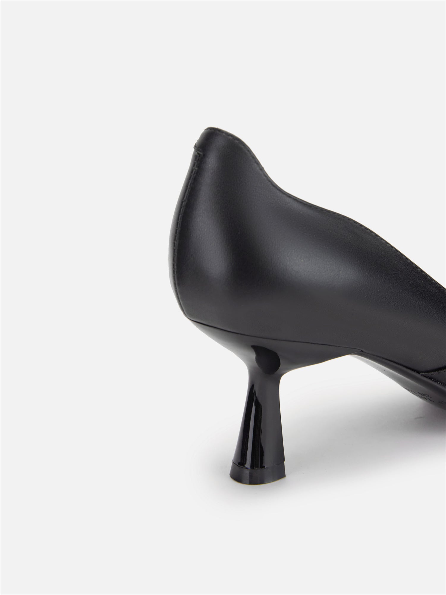 Mother-of-Pearl Fulu Decorative Buckle Flats | Black