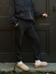 acid wash black