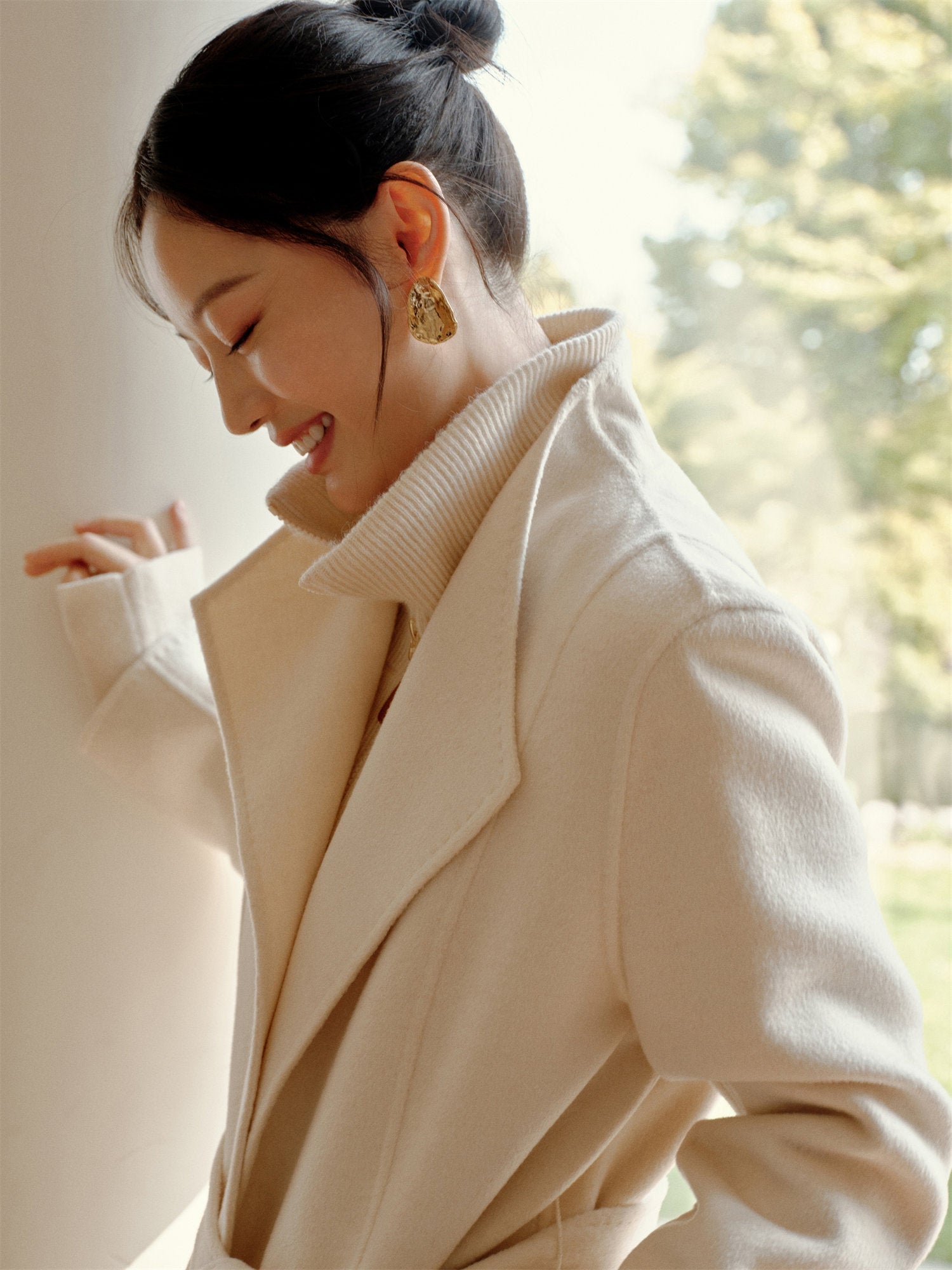 Notched Collar Cashmere Belted Coat | White