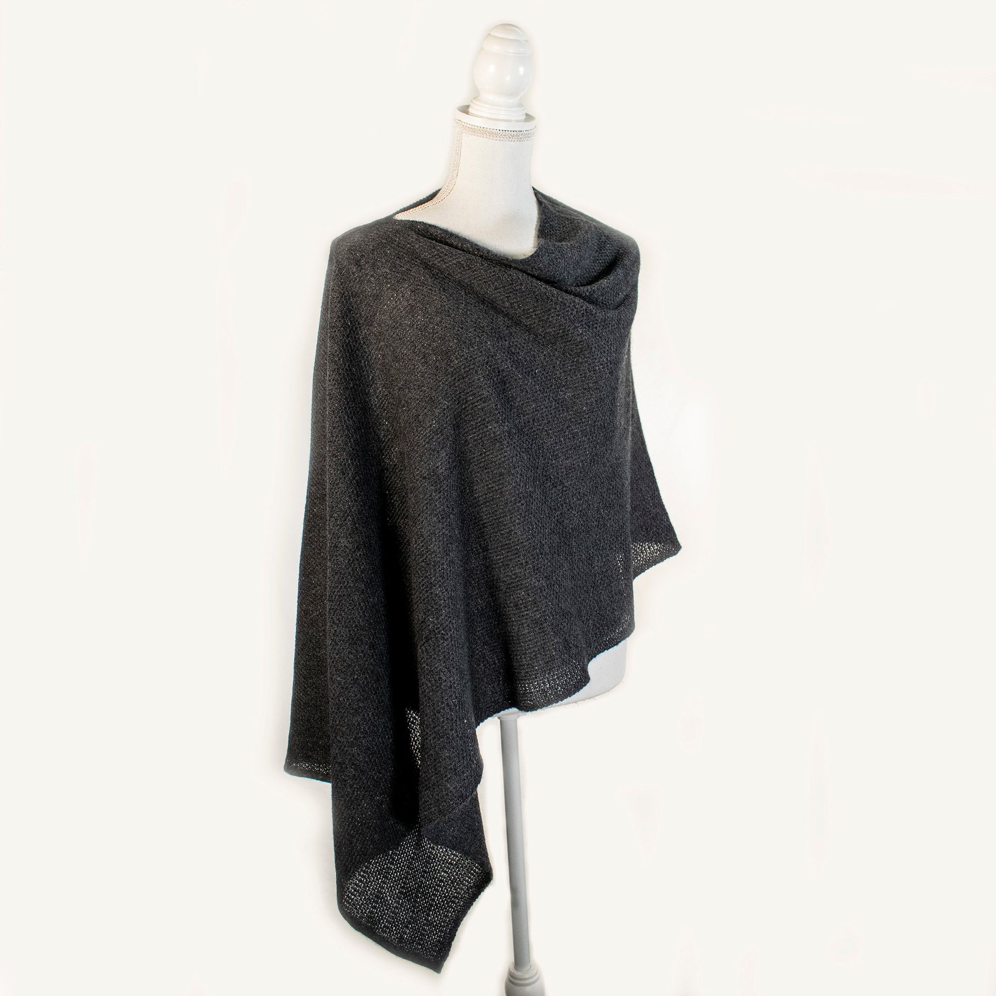 Cashmere Poncho Openwork | Charcoal