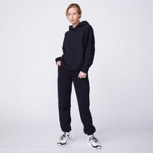 90's Classic Joggers | Women | Black