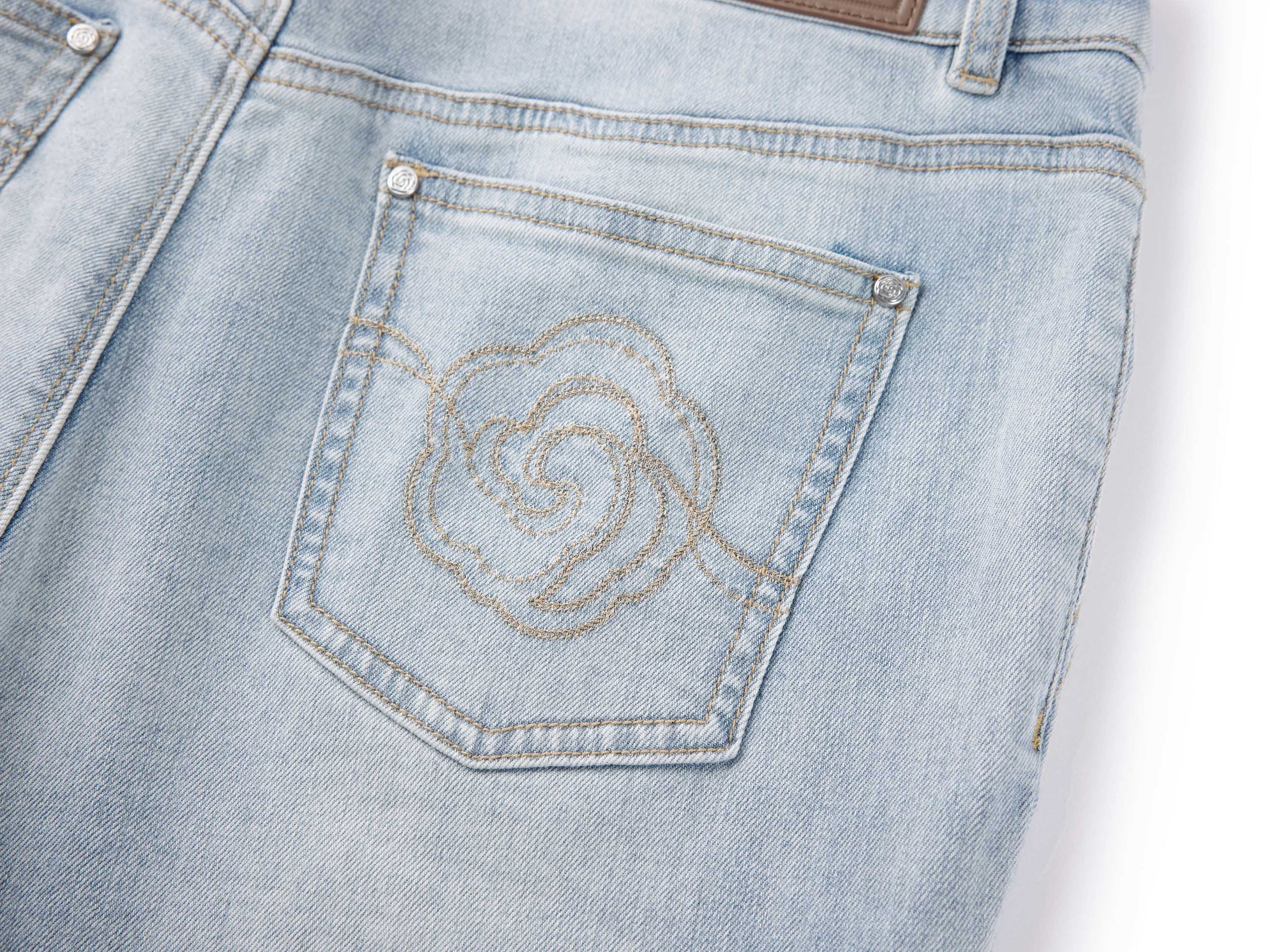 Light Wash Wide-Leg Jeans | Blue
