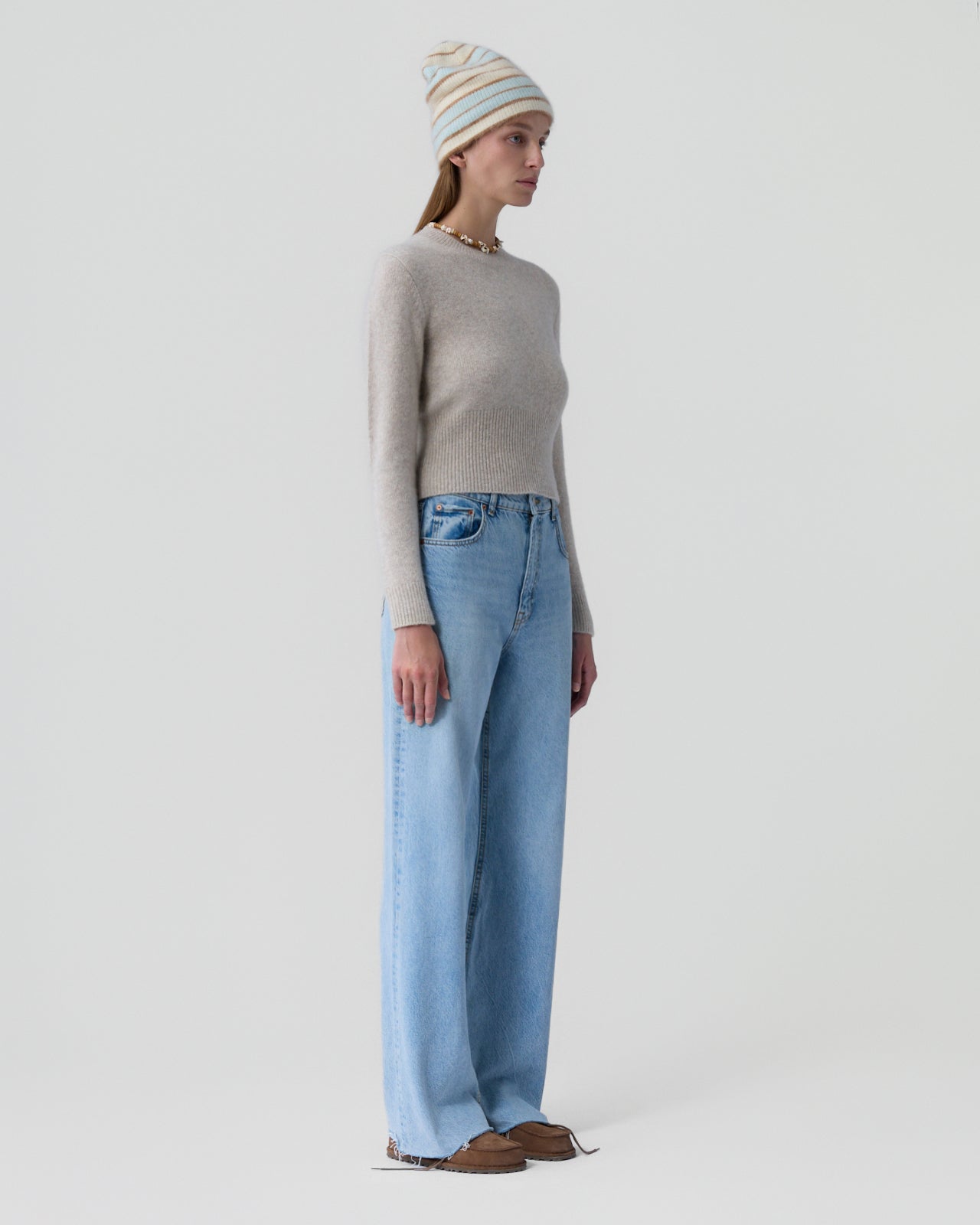 Alina Crew | Sandstone