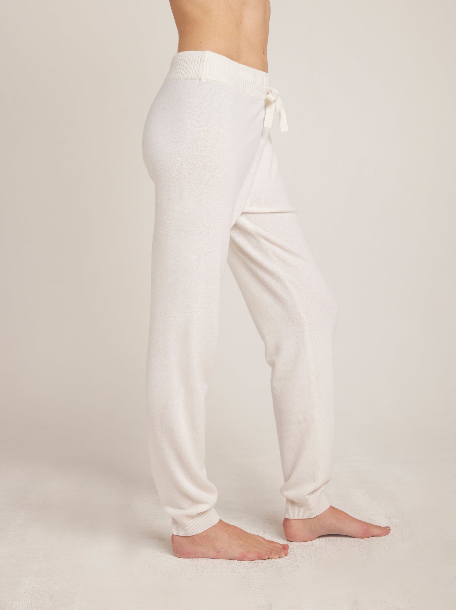 Cashmere Wide Rib Jogger - Pearl White