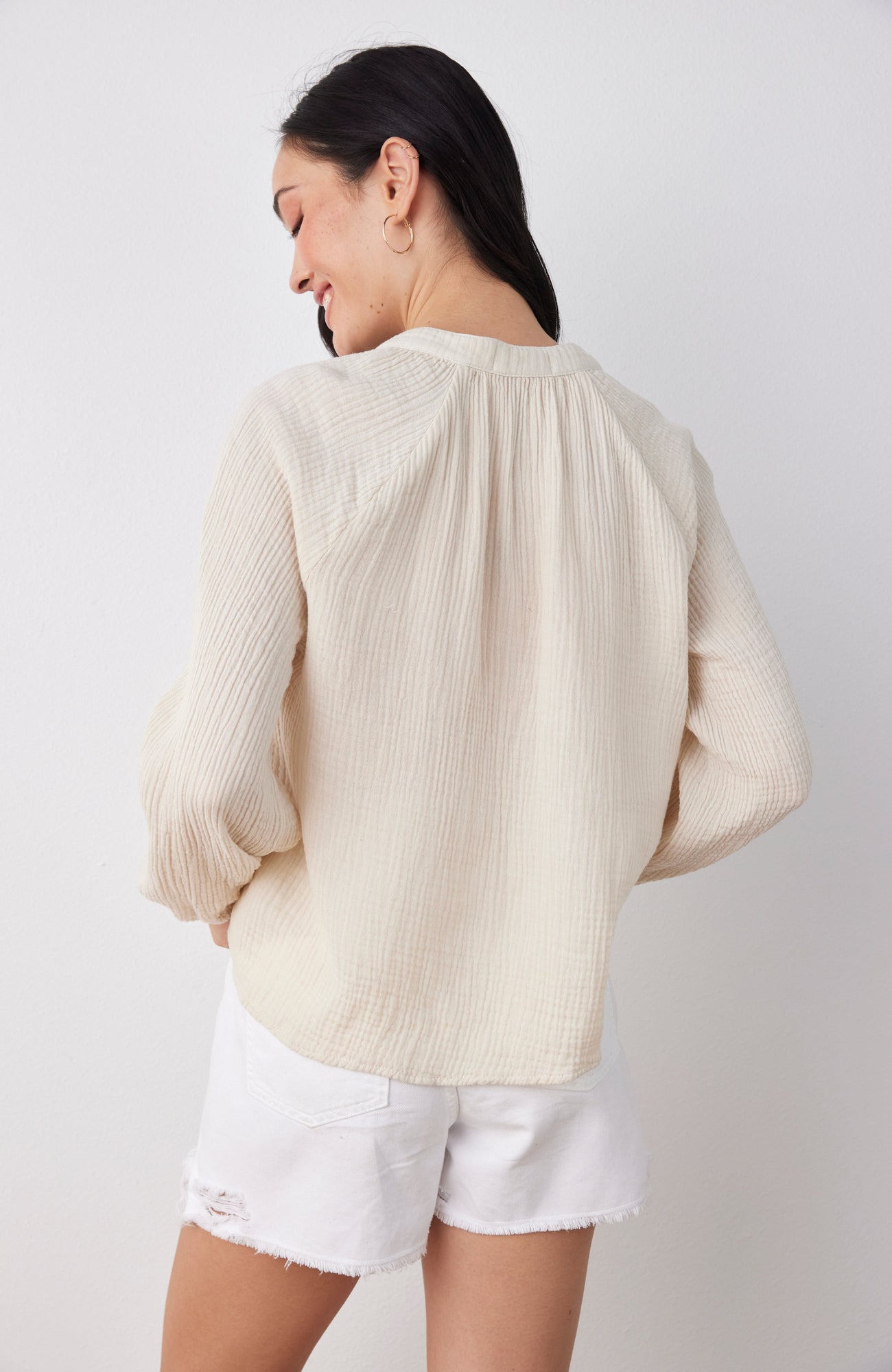 Long Sleeve Shirred Raglan Shirt | Ivory Grey