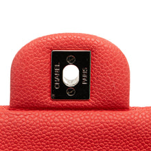 Chanel | Pre-Owned Medium Classic Caviar Double Flap | Pink/Strawberry