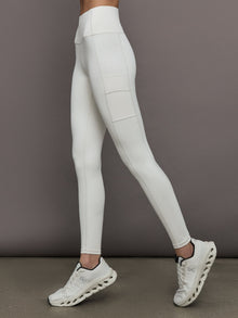 High Rise Sport Pocket Legging in Diamond Compression | Cloud Dancer