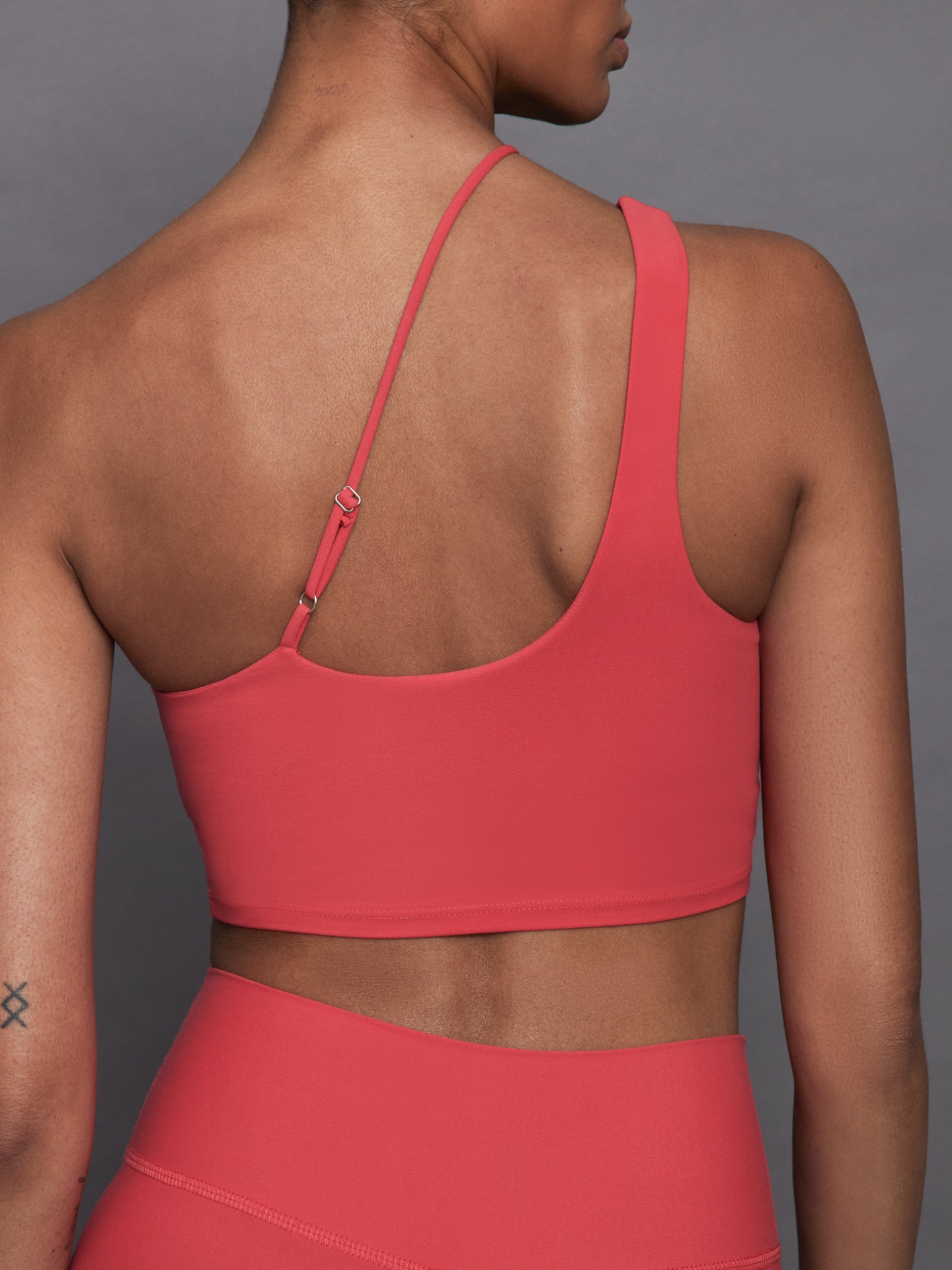 One Shoulder Convertible Bra Top in Melt | Tomato