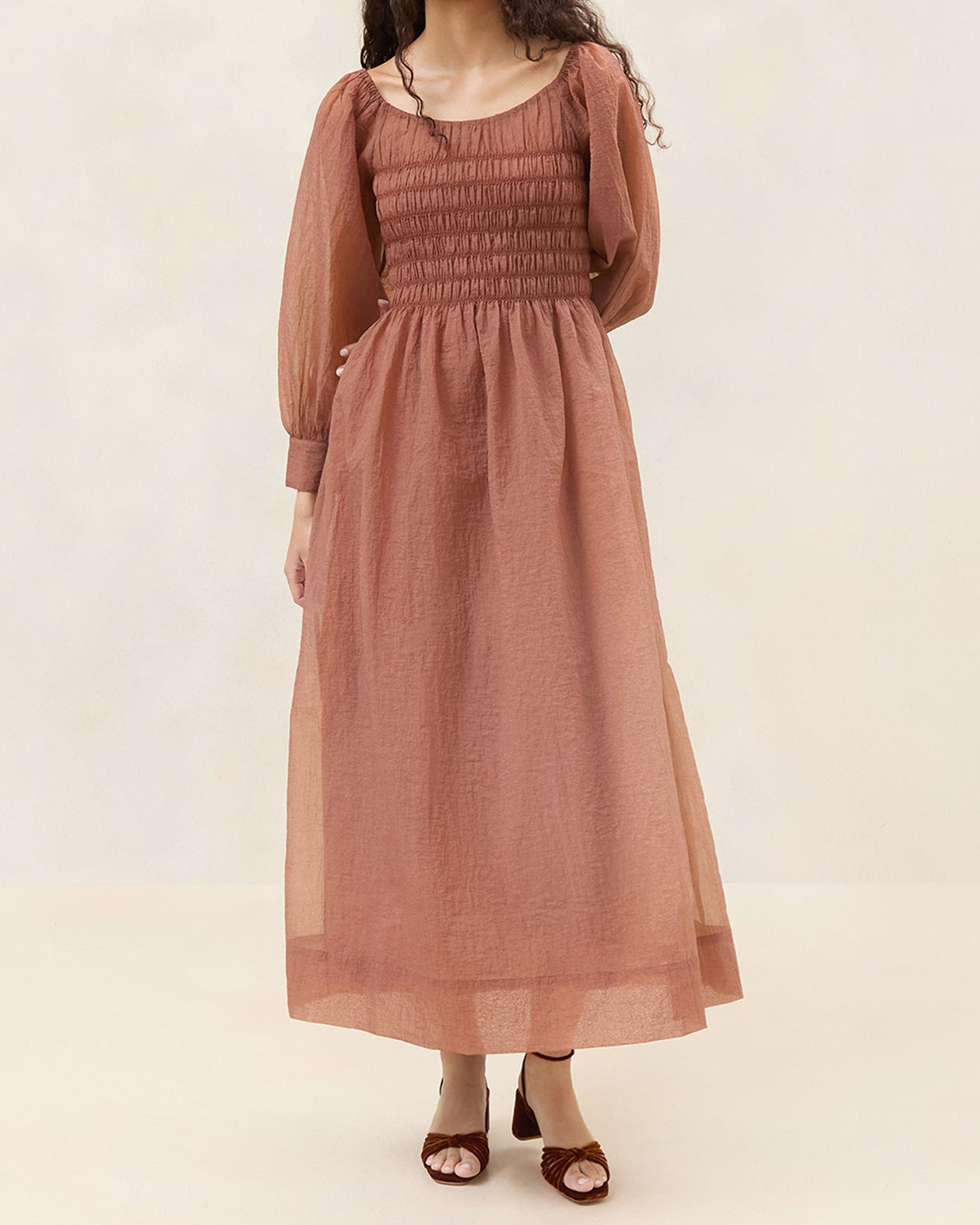 Color: Brown