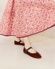 Color: Sienna/Black