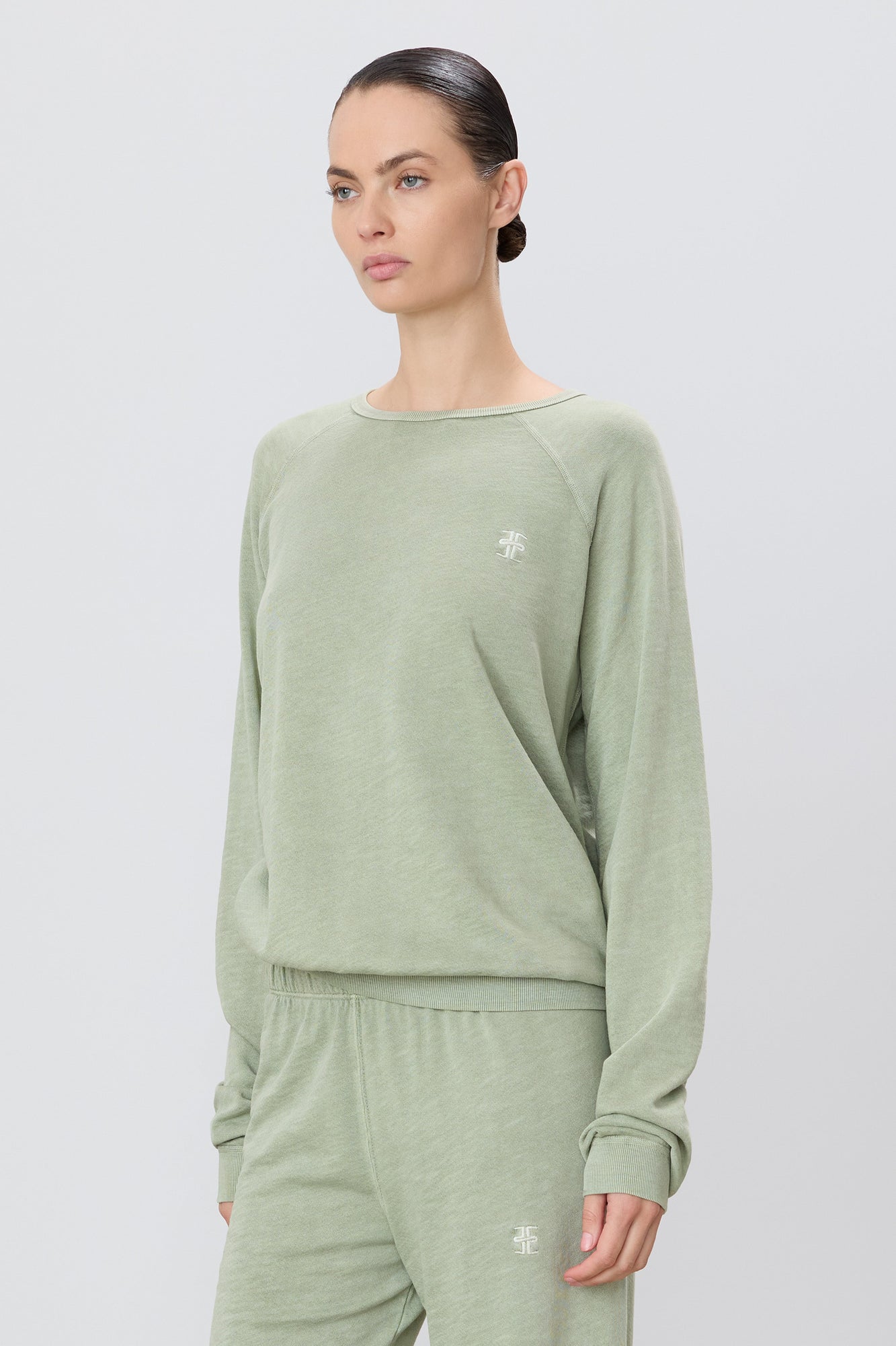 OVERSIZED RAGLAN SWEATSHIRT - ETERNE