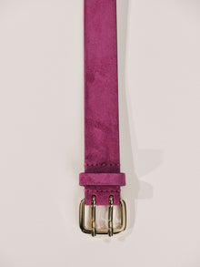 Mini Hutch Suede Belt | Magenta & 24K Gold