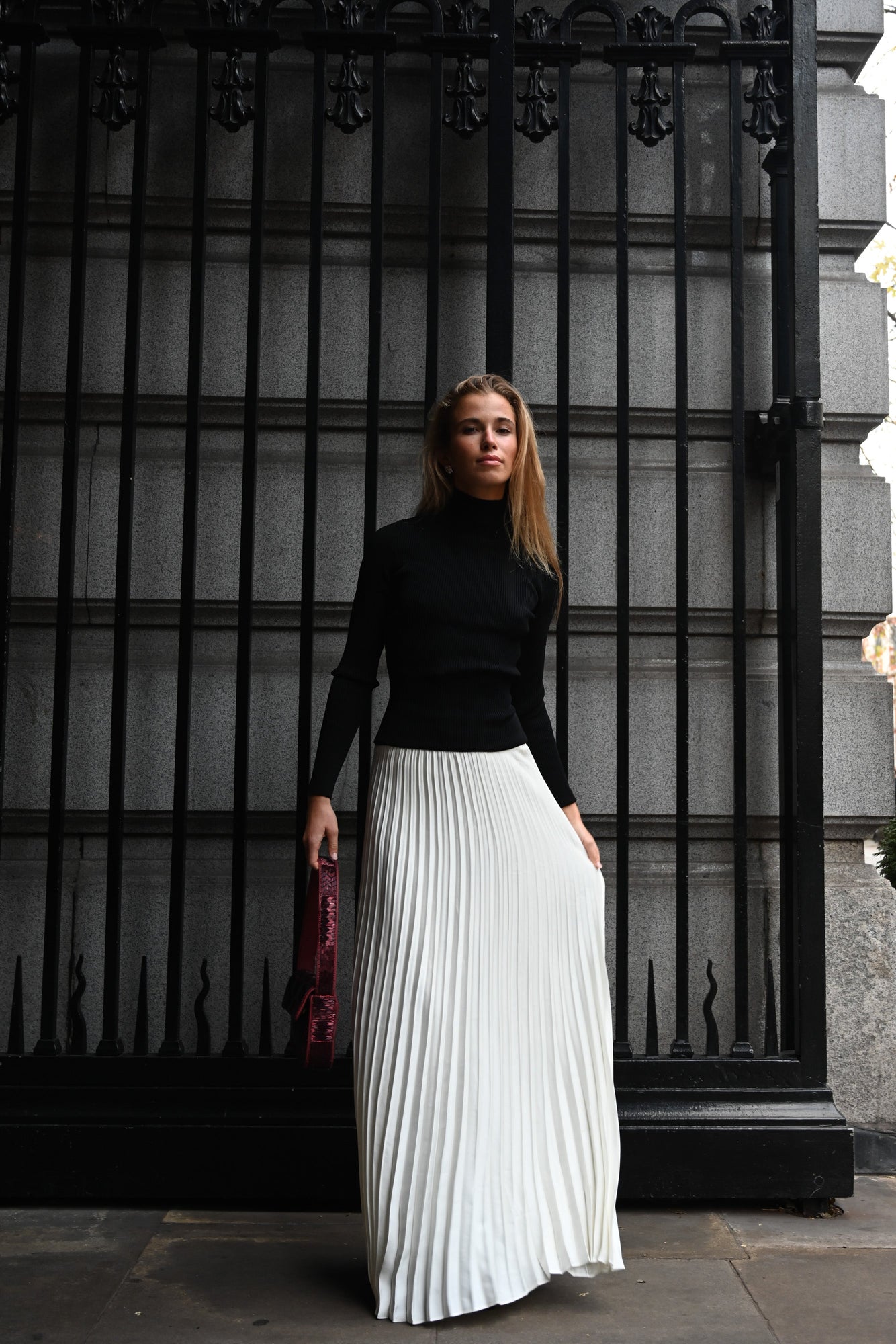 Aziel Pleated Dress | Black & White