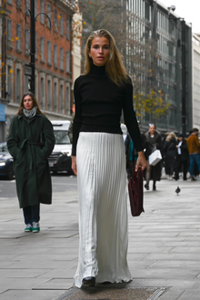 Aziel Pleated Dress | Black & White