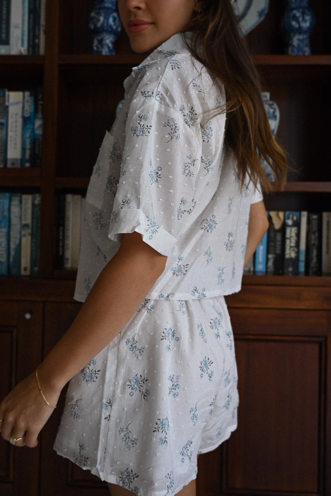 Rosy Collared Shorts Set | Baby's Breath