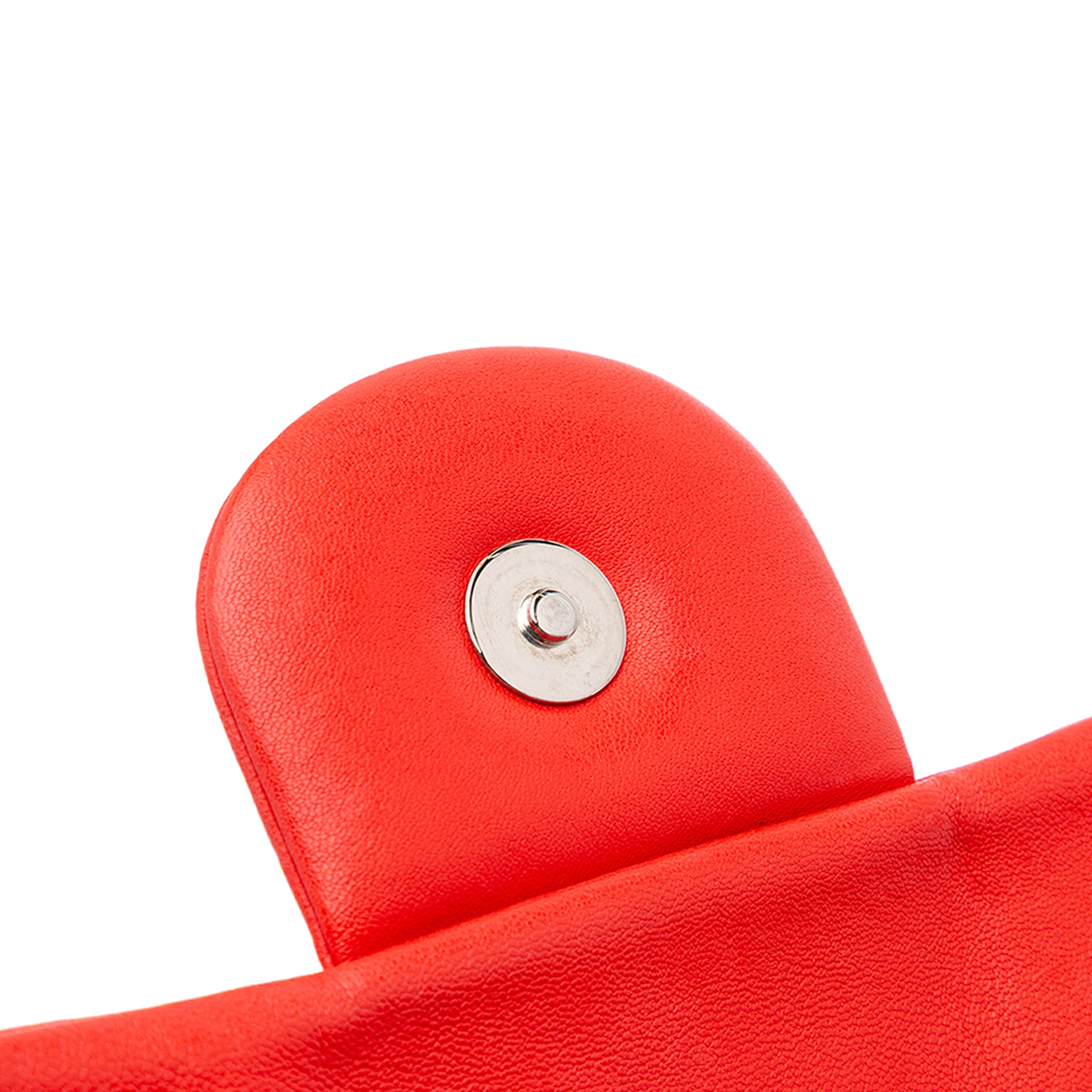 Chanel | Pre-Owned Maxi Washed Lambskin Chain Around Flap | Red