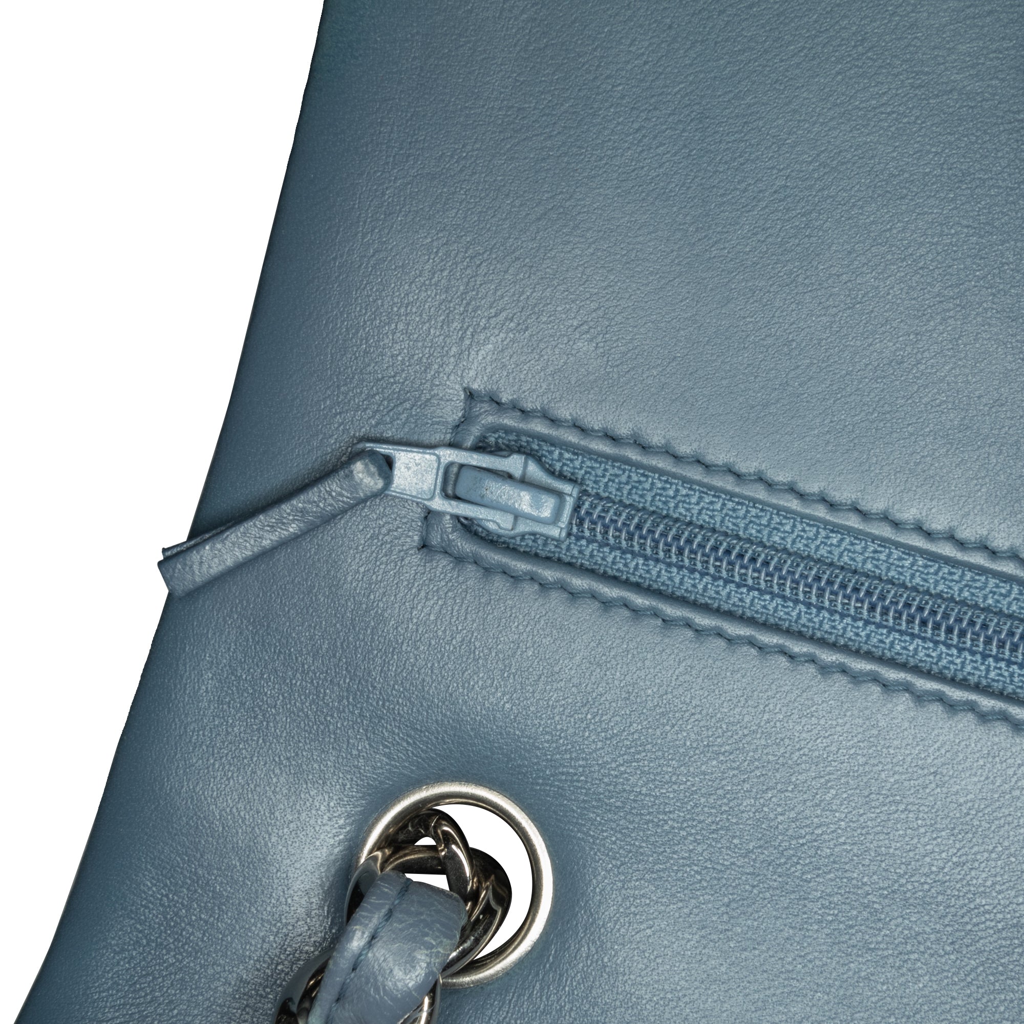 Chanel | Pre-Owned Jumbo Classic Lambskin Double Flap - III | Blue/Dark Blue