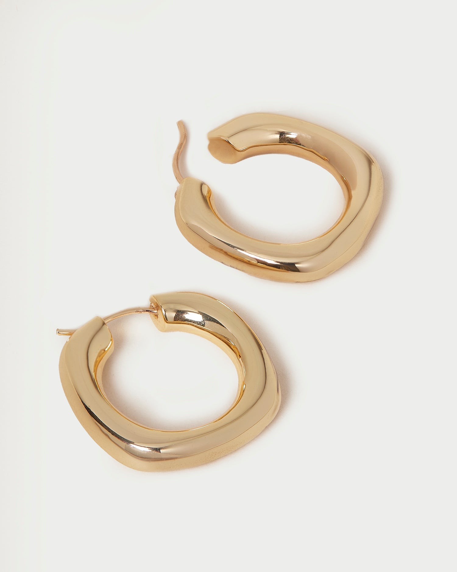 Faustine Rounded Square Hoop | Gold