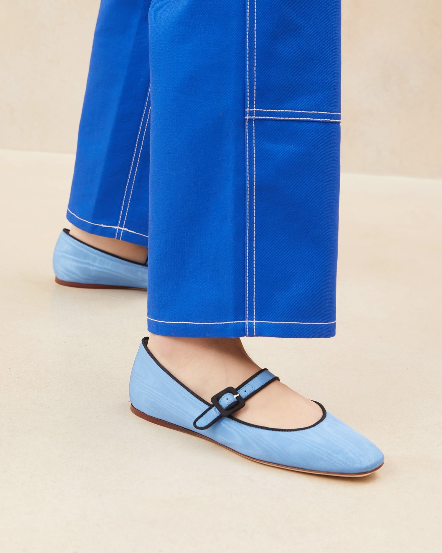 Color: Light Blue/Black