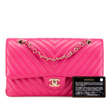 Chanel | Pre-Owned Medium Classic Chevron Lambskin Double Flap - IV | Pink/Blush