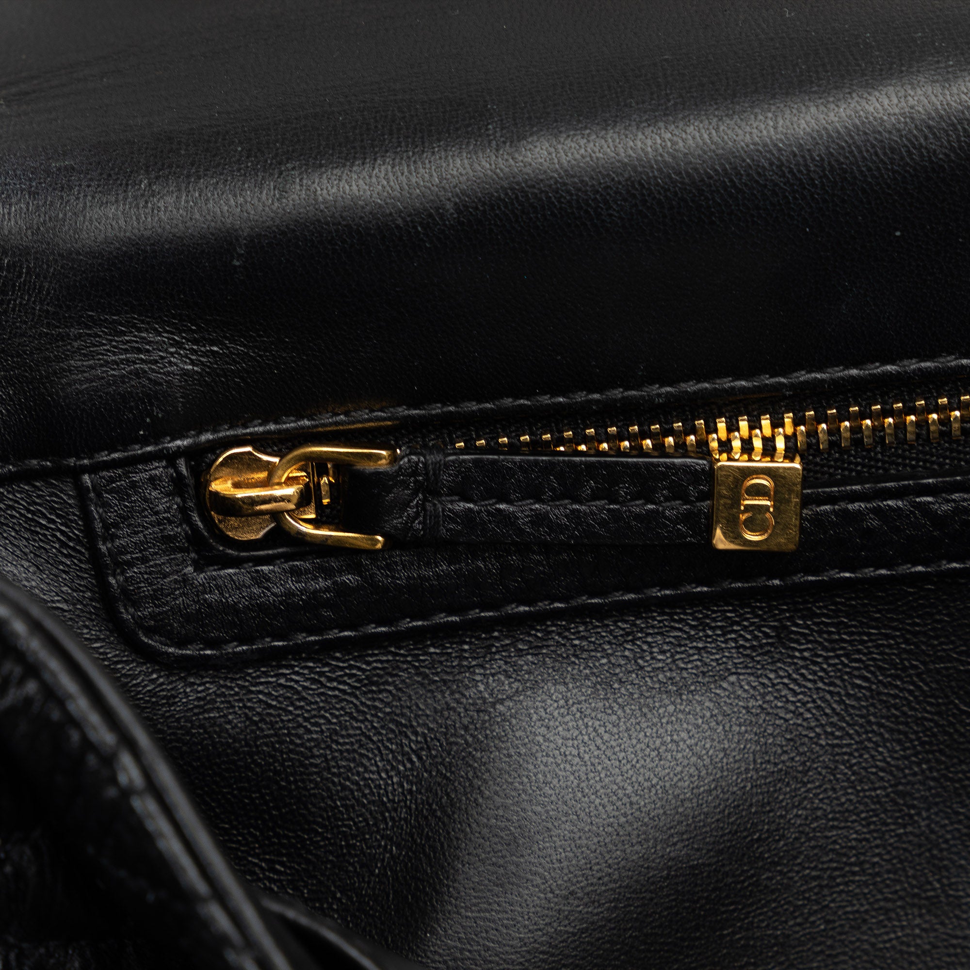 Dior | Pre-Owned Large Cannage Caro | Black