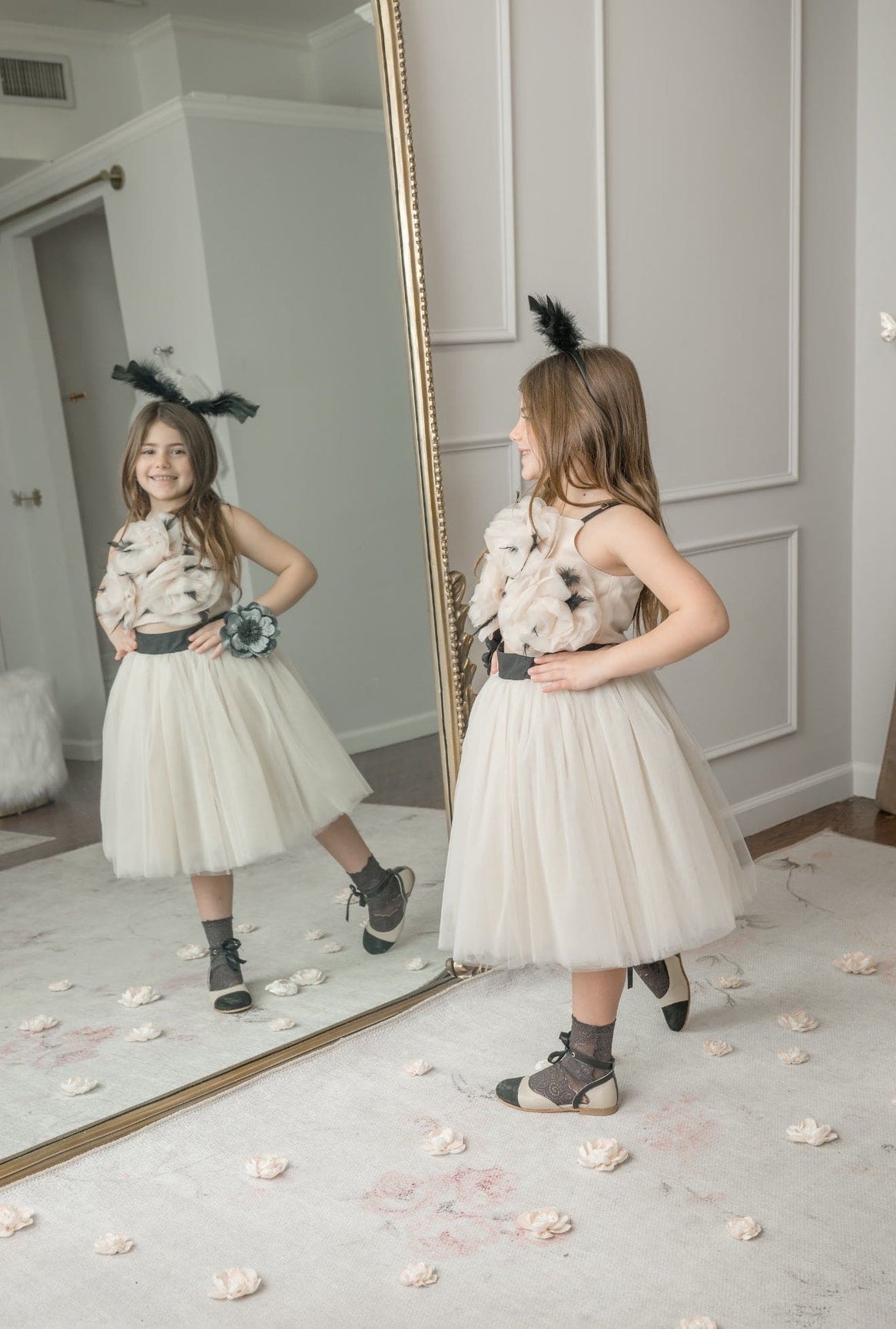 Girl | CocoCaramel Top | Beige x Black