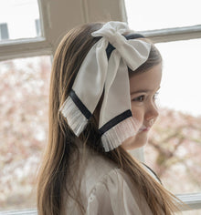 Girl | Gwen and Headband | White x Black