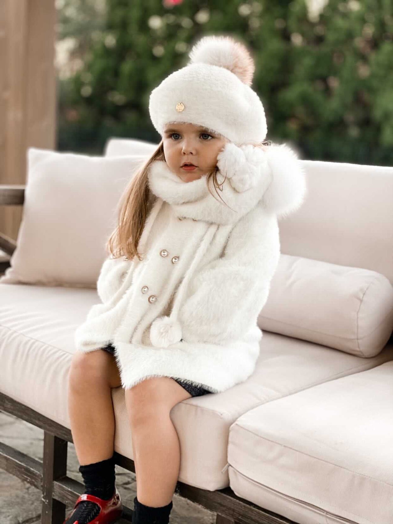 Girl | Milana Victoria Neck Warmer | White