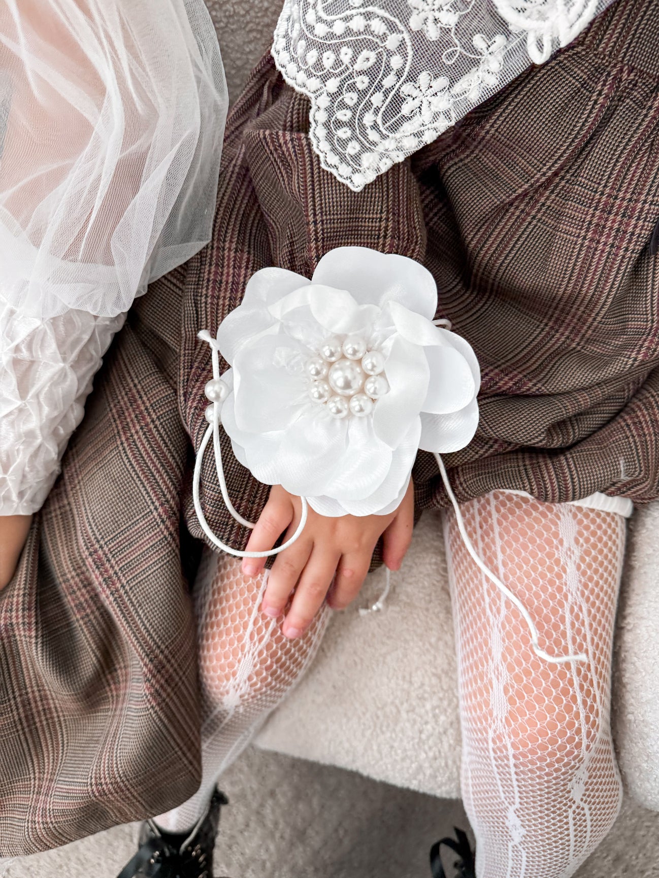 Girl | Pearl Ceremony Flower Tie With Pearl Tassels | White