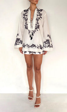 Hemant And Nandita | Aahi Linen Cotton Drop Shoulder Collared Tunic | Black/White