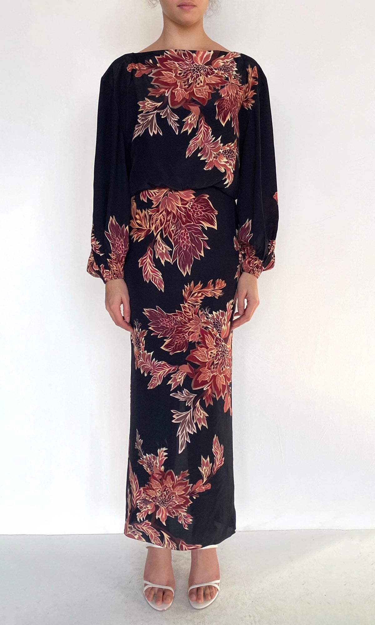 Hemant And Nandita | Johi Viscose Heavy Crepe Ankle Length Dress With Blouson Sleeve | Black