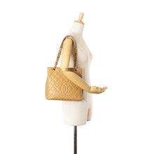 Chanel | Pre-Owned Caviar Petite Shopping Tote | Brown/Caramel