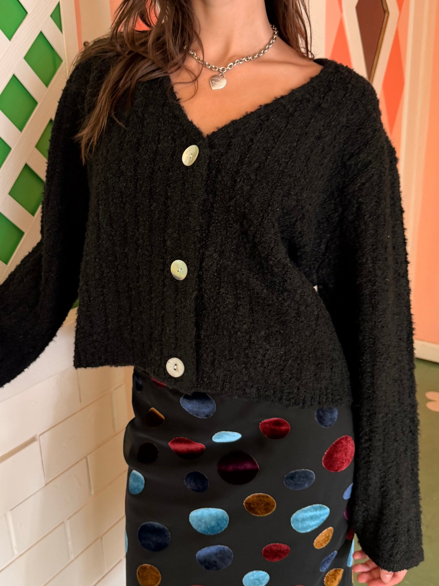 Issa V-Neck Cardi | Black