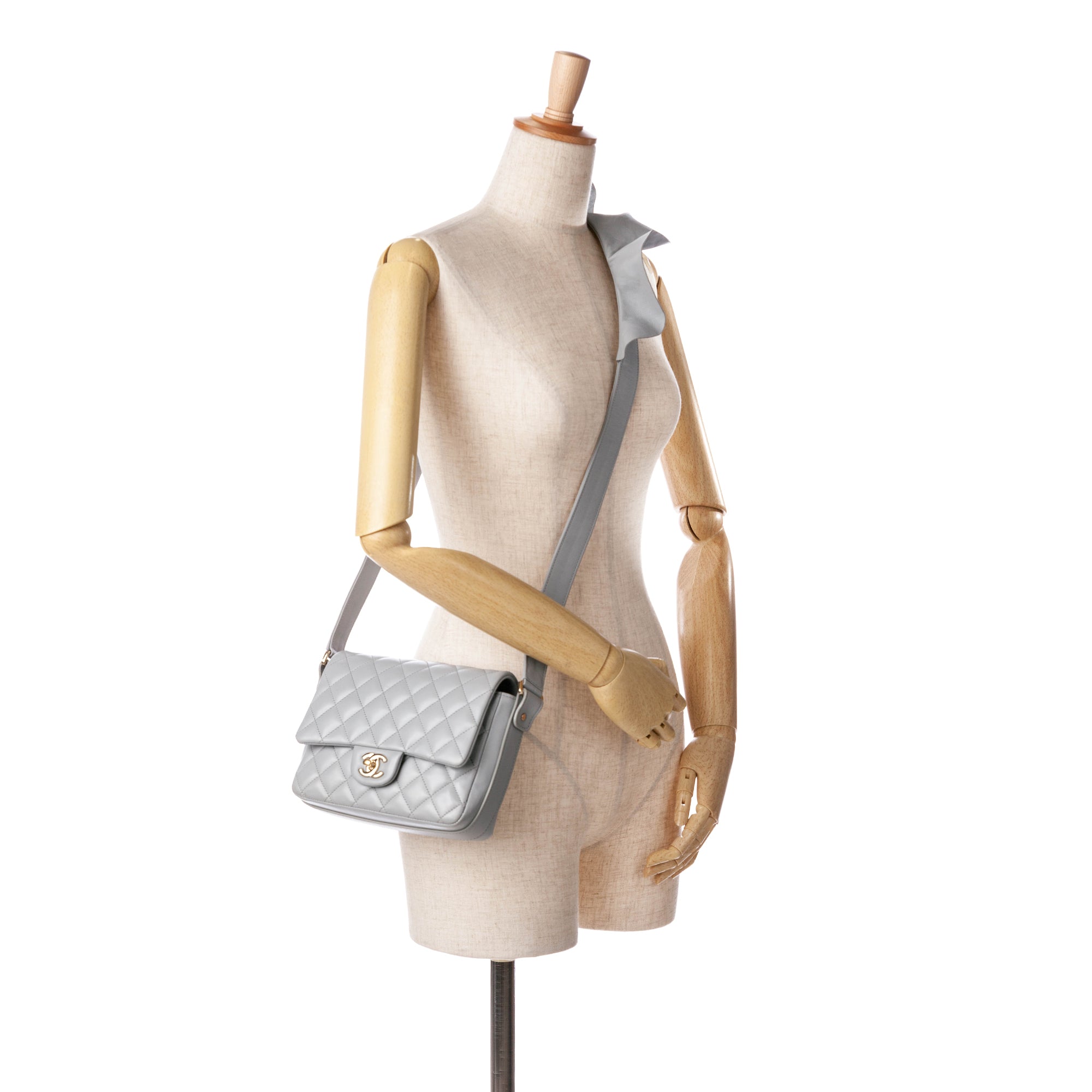 Chanel | Pre-Owned Quilted Calfskin Bolero de Flap - II | Gray