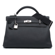 Hermes | Pre-Owned Togo Maxi Kelly 42 - I | Black