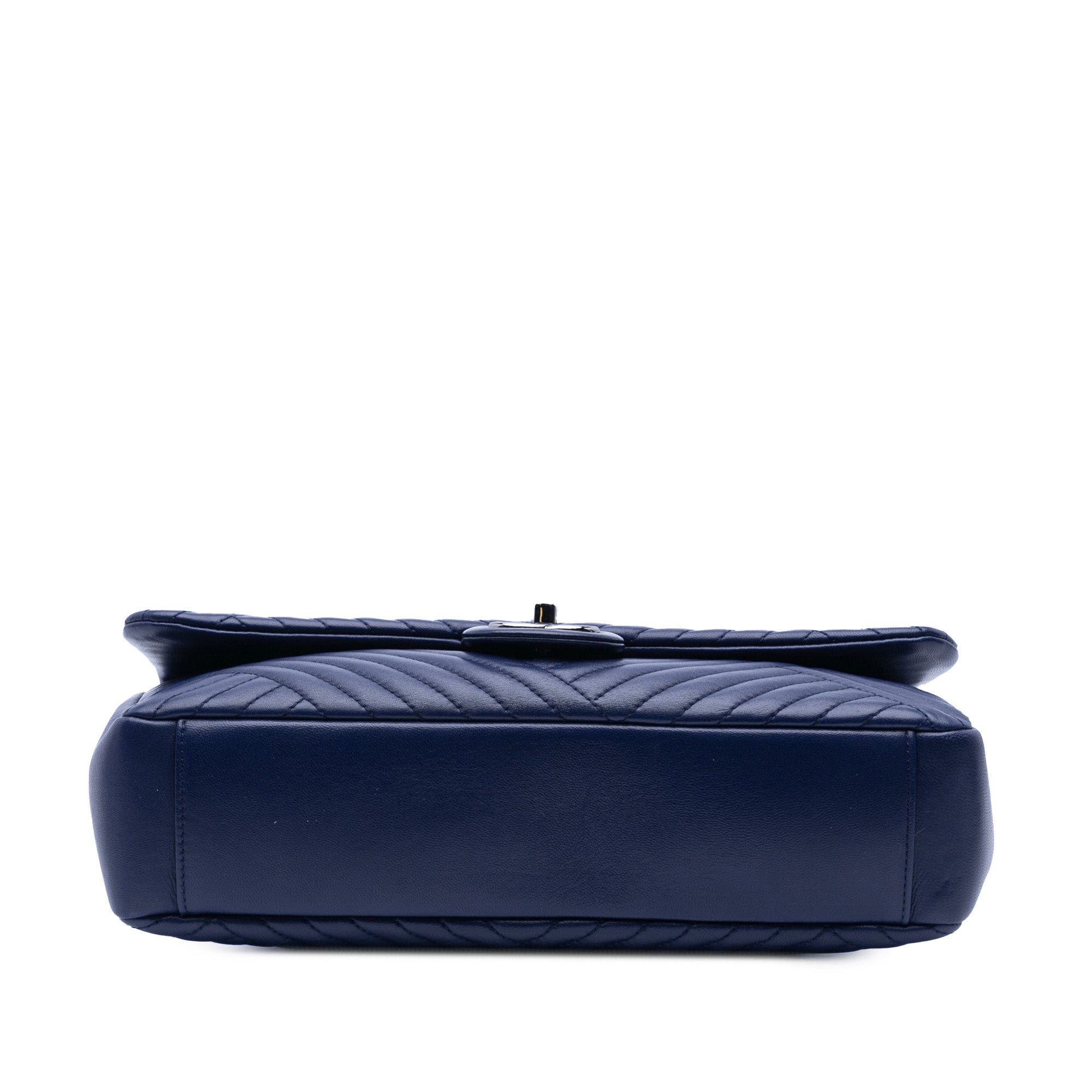 Chanel | Pre-Owned Large Lambskin CC Crossing Flap | Blue/Dark Blue