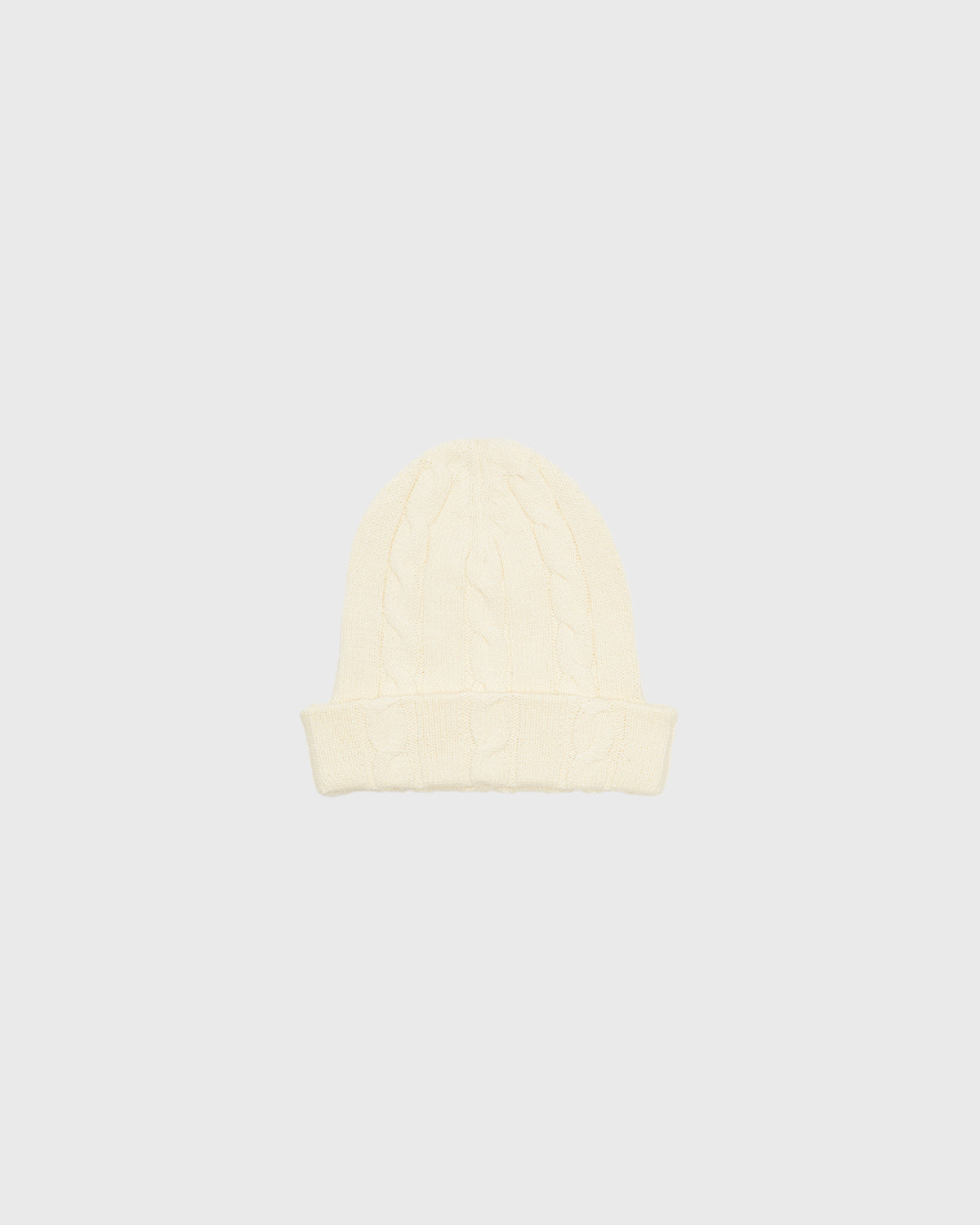 Cableknit Beanie  | Snow White