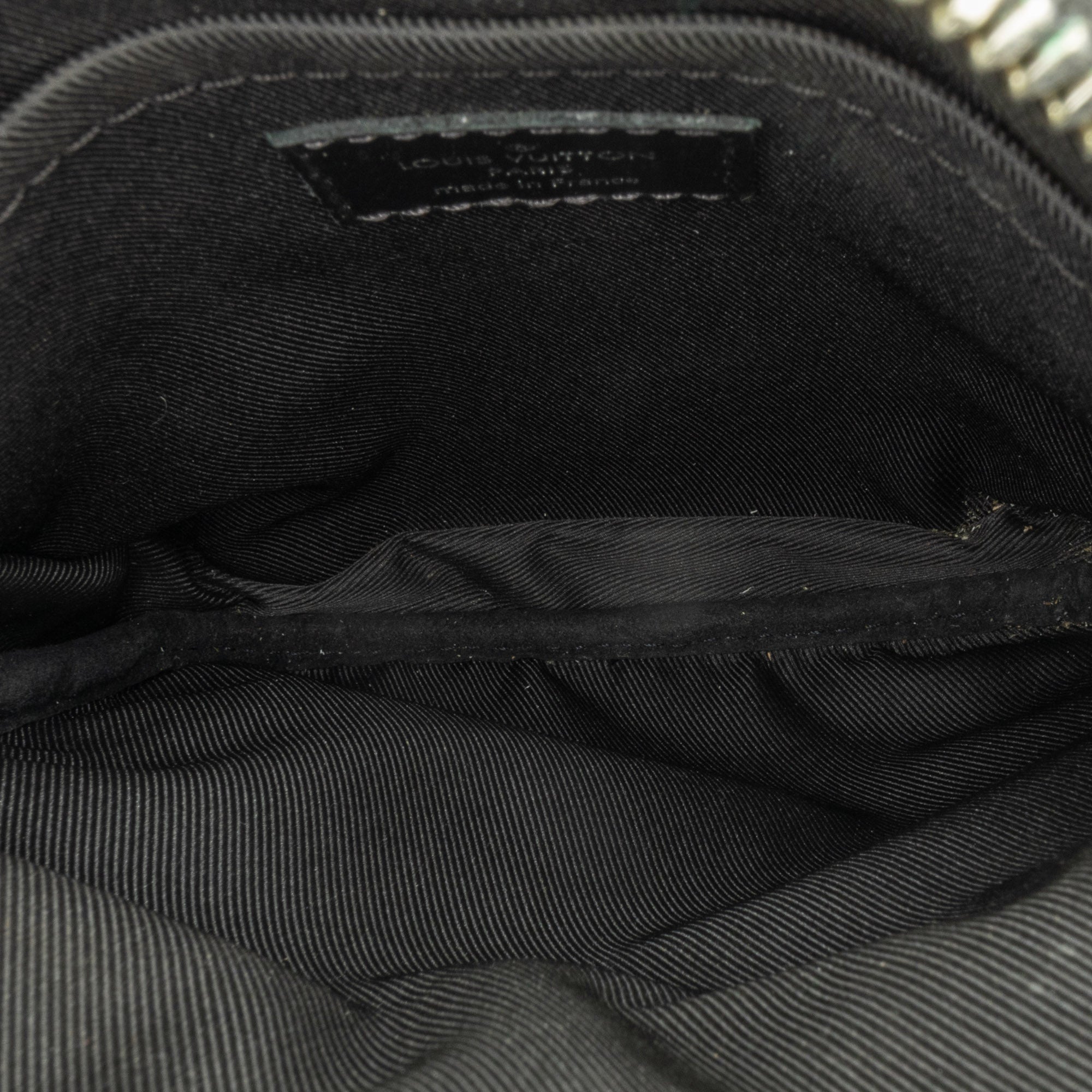 Louis Vuitton | Pre-Owned Damier Graphite 3D Amazone Sling Bag | Black