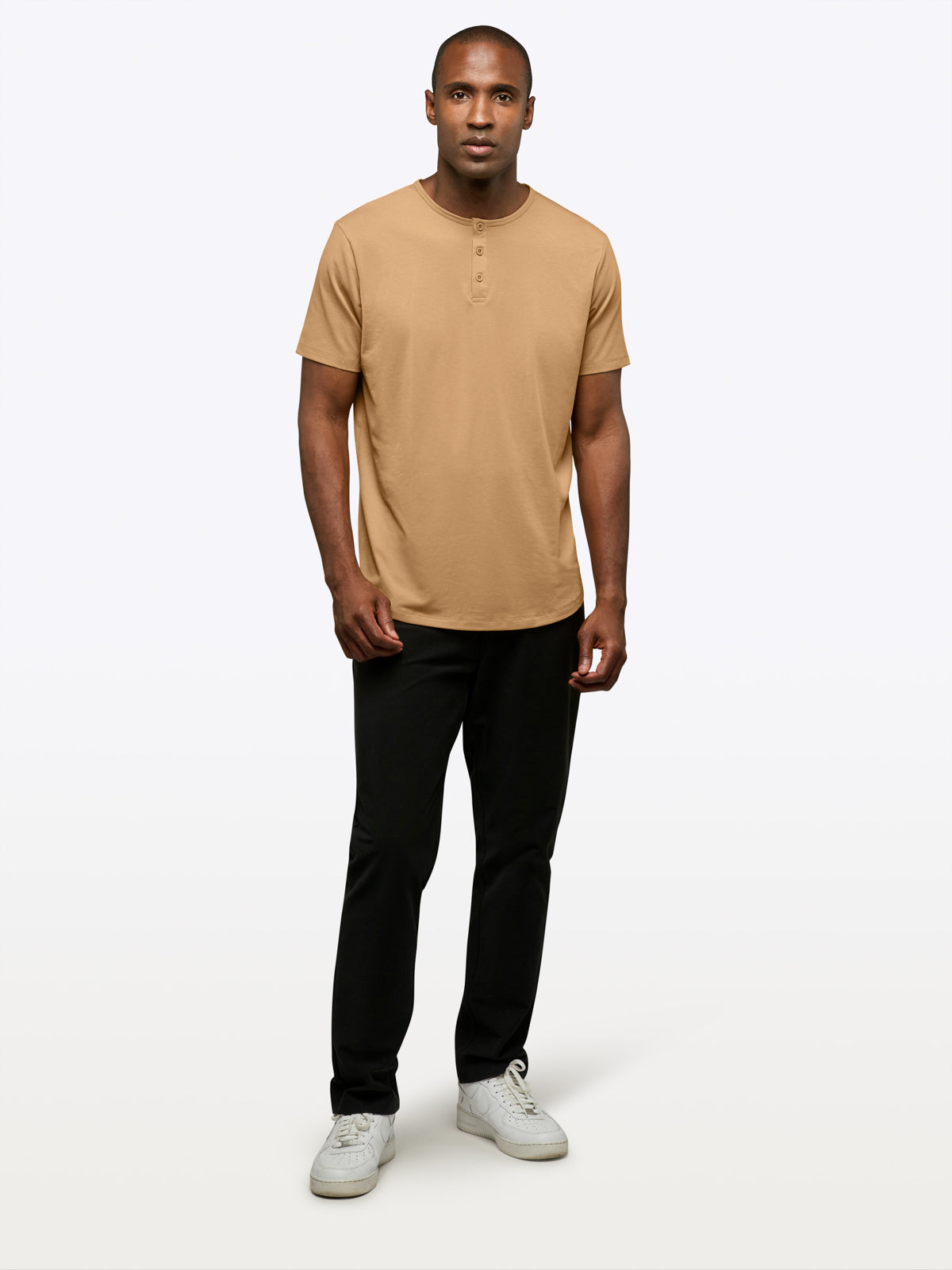 Mens | AO Henley Curve-Hem | Signature-Fit PYCA Pro | Latte