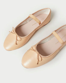 Color: Camel