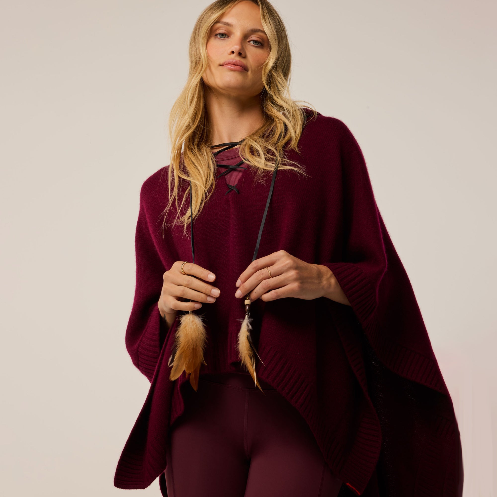 Women | Elu Hooded Poncho | Chablis