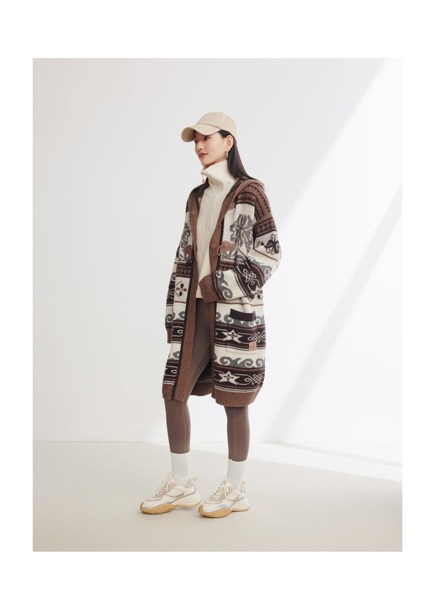 Long Hooded Sweater | Brown