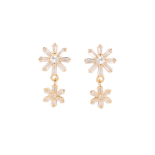 Rae Earrings | Crystal