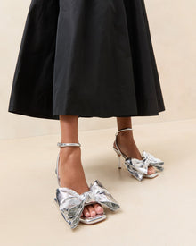 Color: Silver