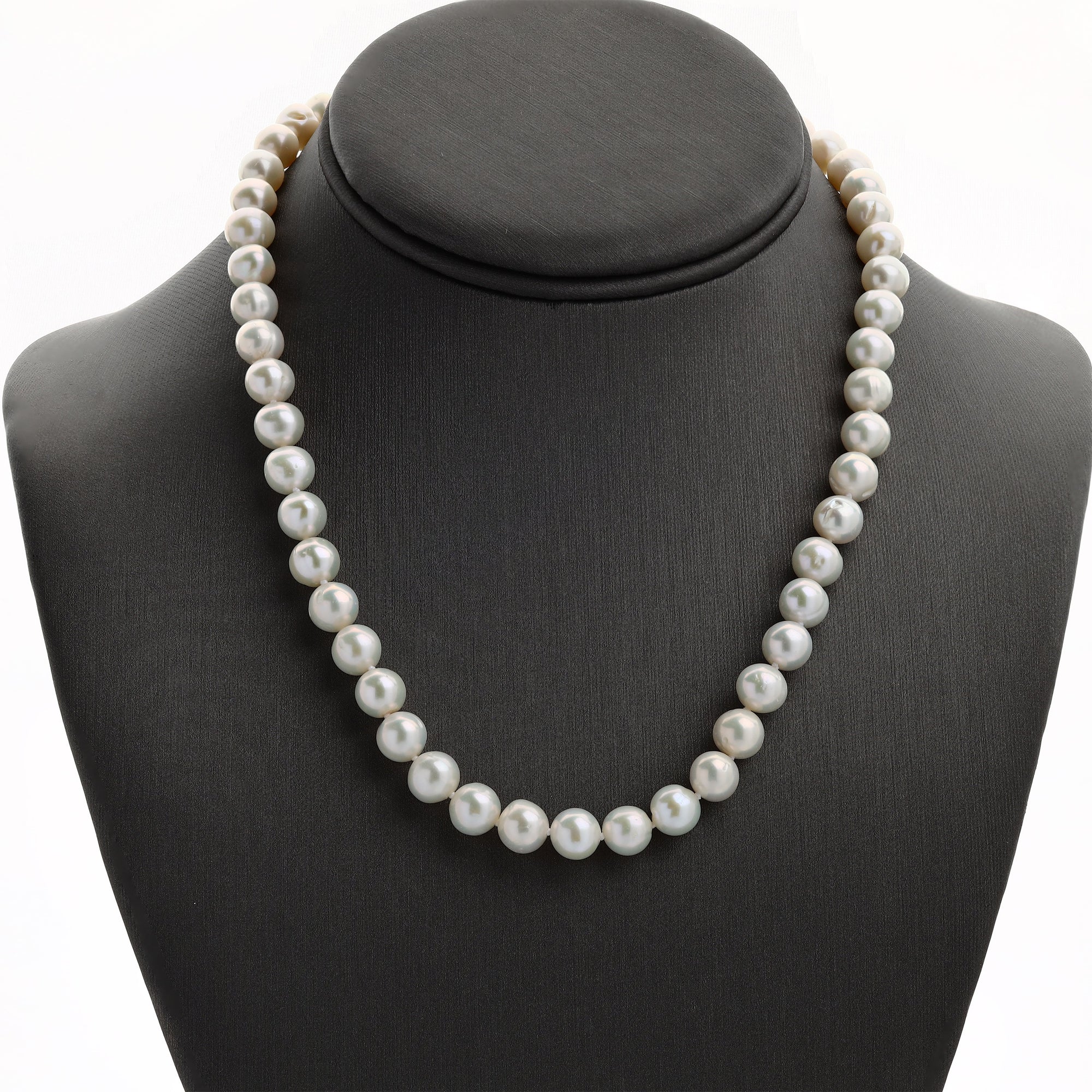 Round Strand Necklace | 14K Yellow Gold | White Freshwater Pearl | 8mm - 9mm