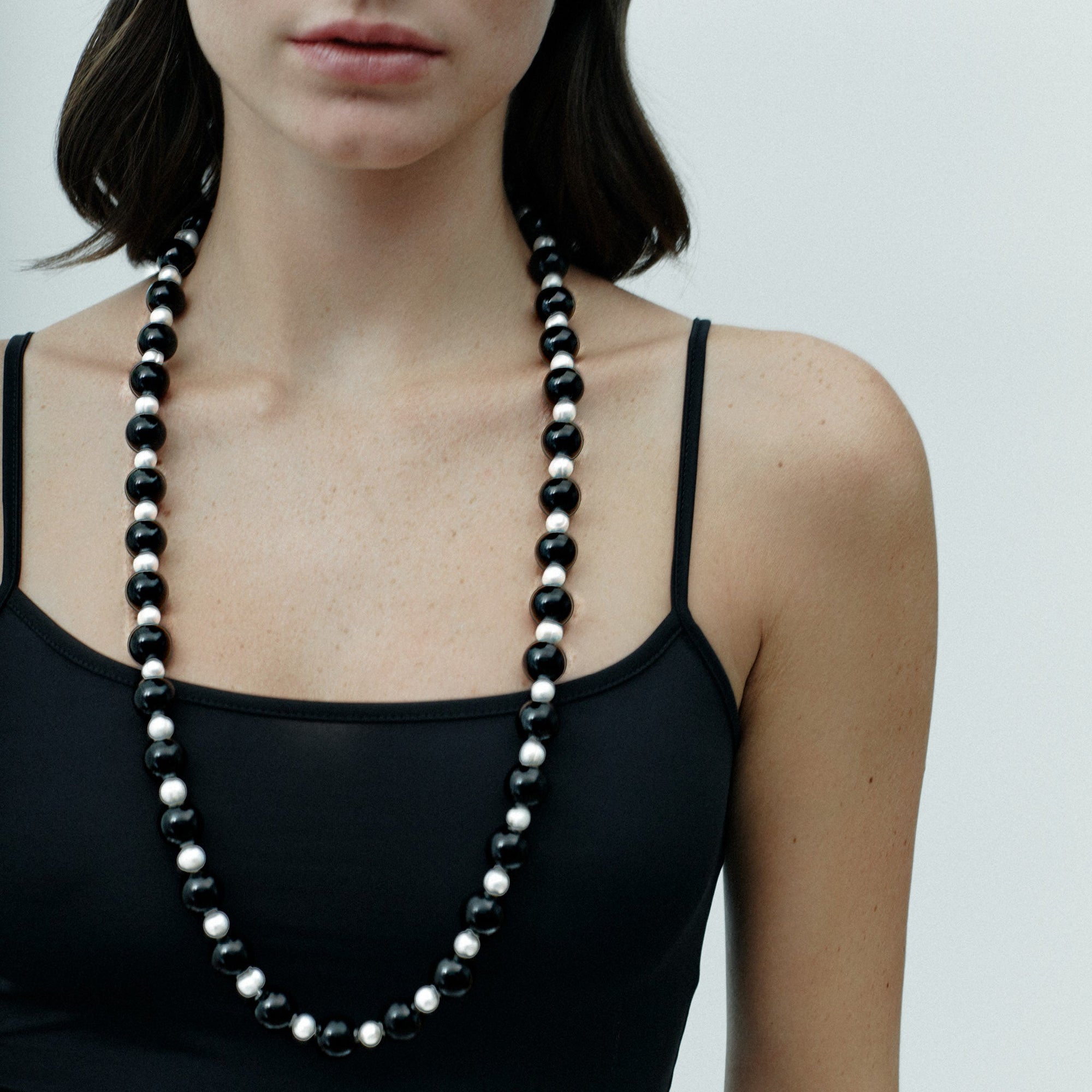 Nonna Necklace | Sterling Silver | Freshwater Pearls/Black Onyx