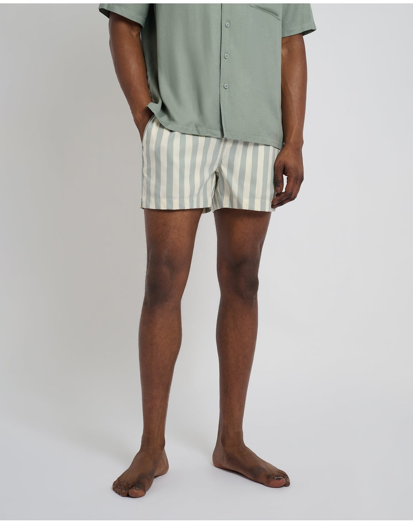 Men | Charles 4" Swim Trunk | Sage Cream