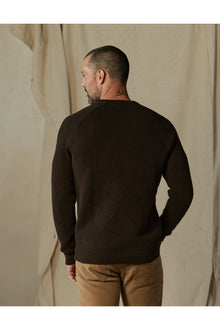 Men | Moss Stitch Crew | Umber